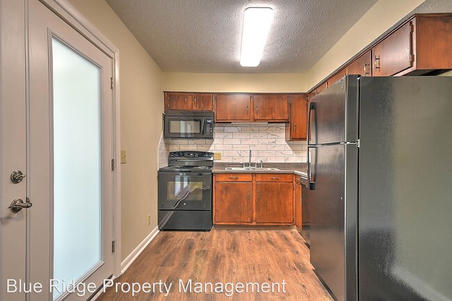 Building Photo - 932 Kendrick Creek Rd