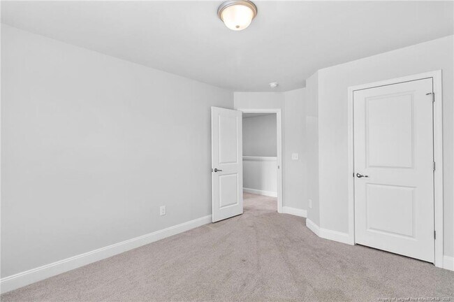 Building Photo - 243 Spring Flowers Dr