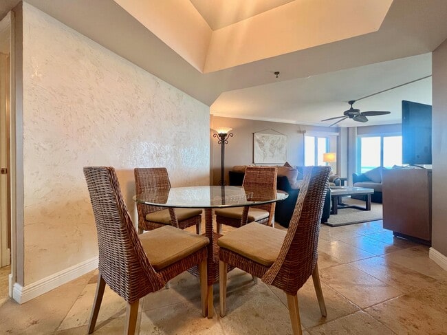 Building Photo - 3870 N Hwy A1A