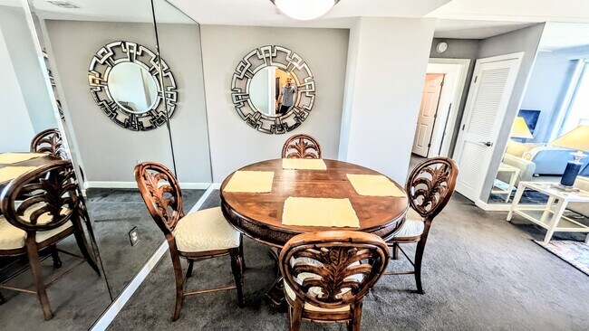 Building Photo - Annual (furniture Optional) furnished/Seasonal/short term 2 bedroom 2 bath In the Renaissance