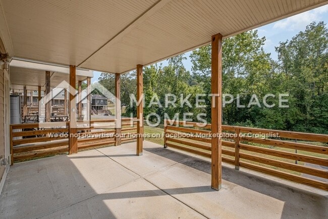 Building Photo - 151 Laurel Way
