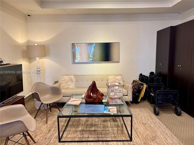 Building Photo - 7330 Ocean Terrace