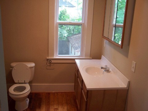 Building Photo - 1147 Sherman St SE