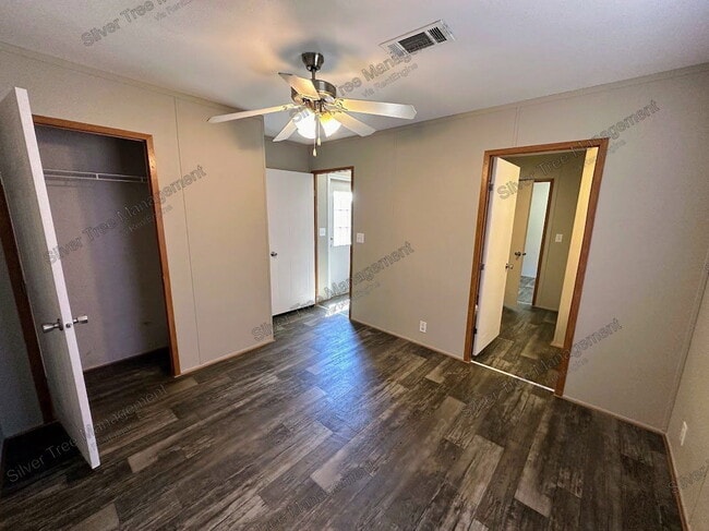 Building Photo - 260 Lark Meadow Dr