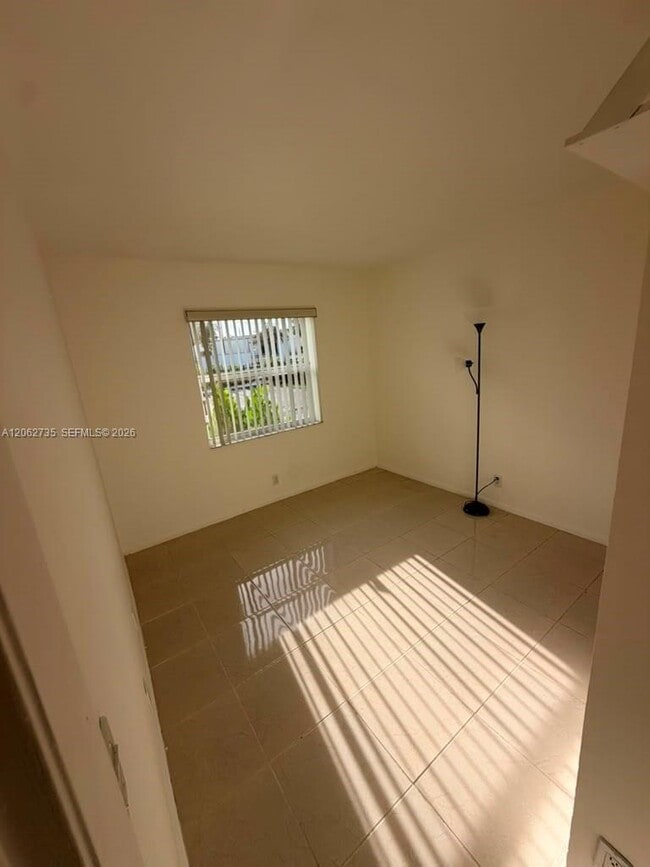 Building Photo - 12193 Royal Palm Blvd