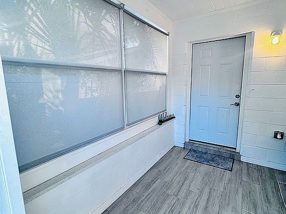 Building Photo - 1814 E Emma St