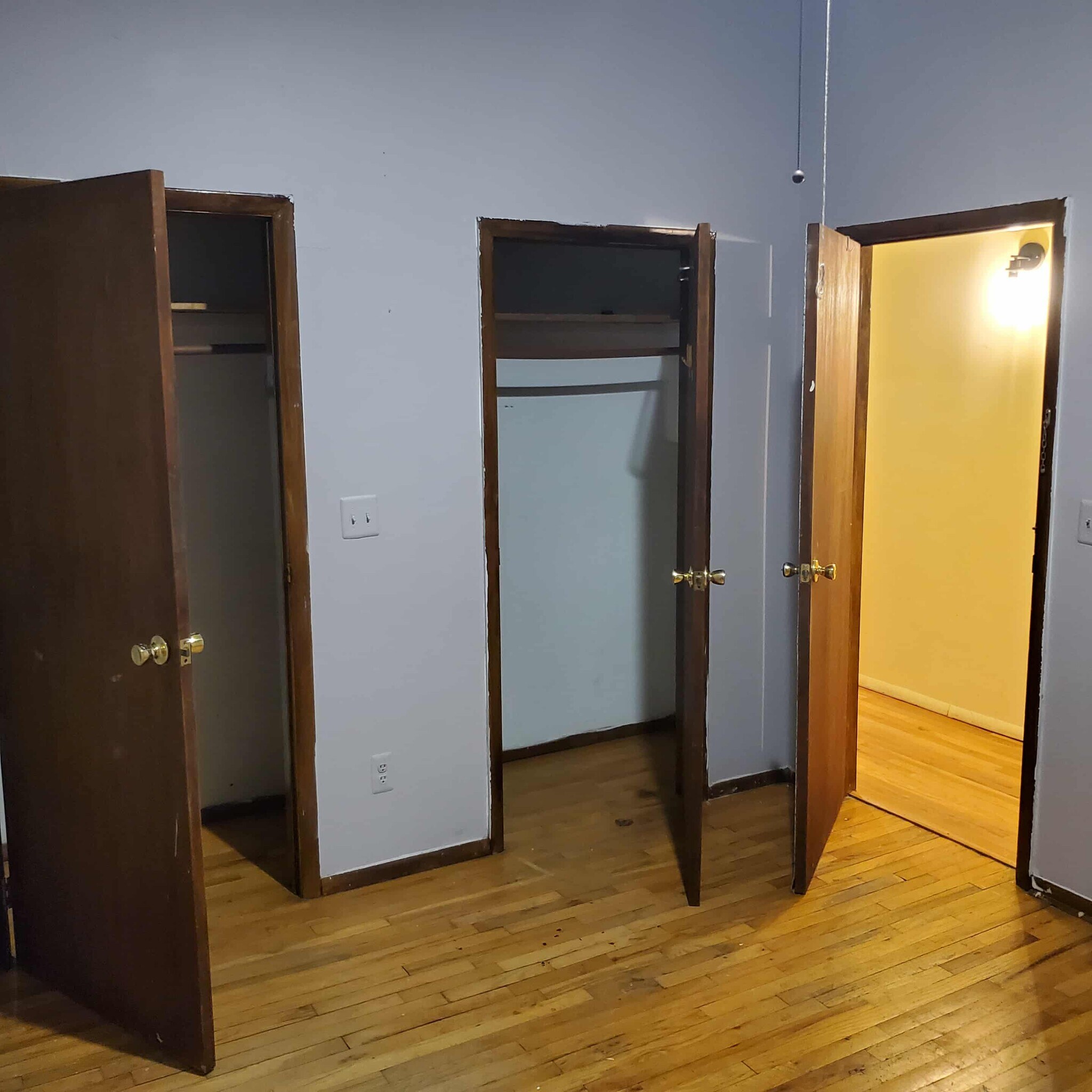 Building Photo - 337 Washington St