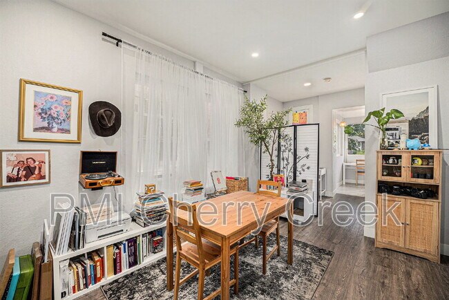 Building Photo - 2124 E 17th Ave