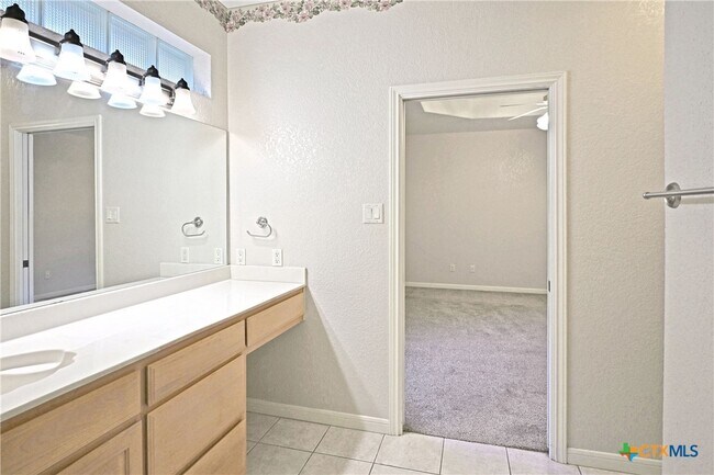 Building Photo - 2725 Diamond Trail