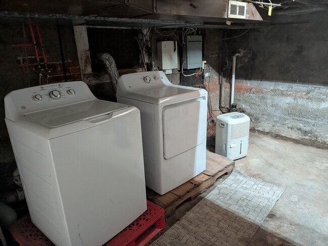 Building Photo - 19 Wynnewood Avenue