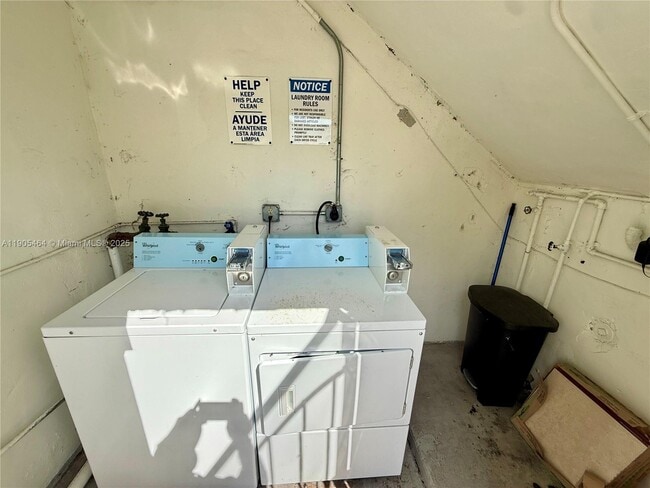 Building Photo - 8262 NE 1st Ave