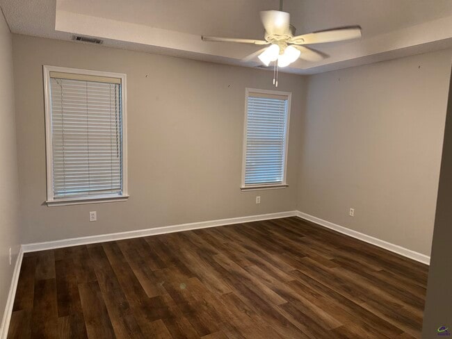 Building Photo - 103 Mulligan Ct