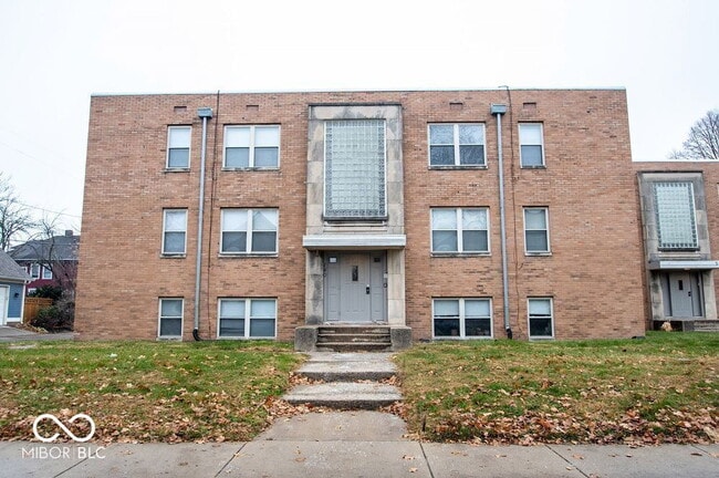 Primary Photo - 146 E 19th St
