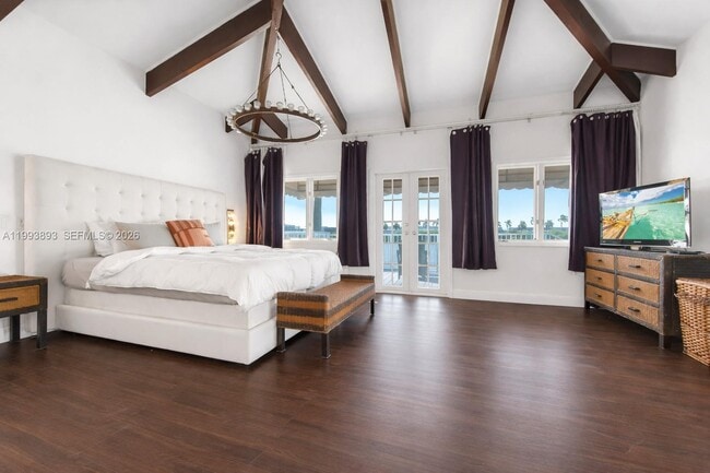 Building Photo - 224 S Coconut Ln