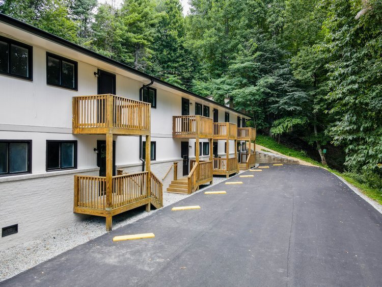 Building Photo - Stadium View Apartments