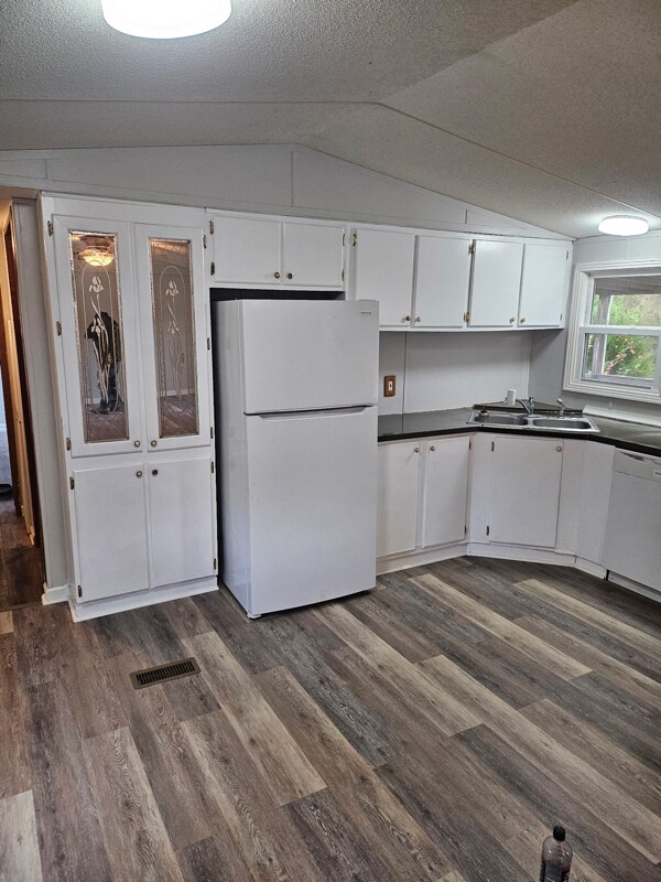 Building Photo - 750 Coaling Rd