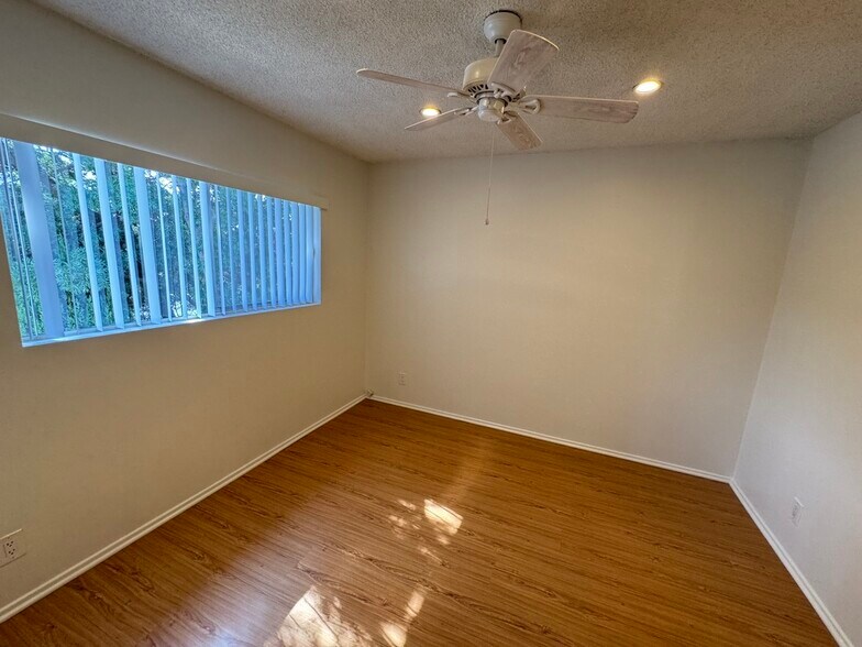 Building Photo - 1152 Ruberta Ave