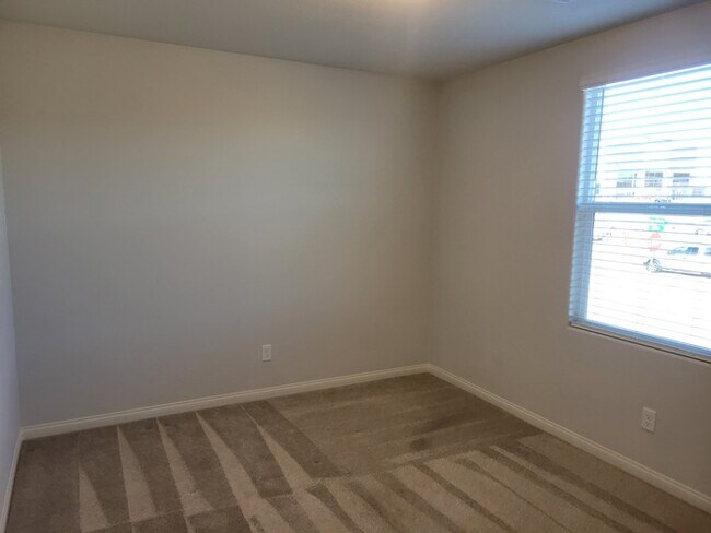 Building Photo - Beautiful 4 Bedroom Home in Southwest Vegas!