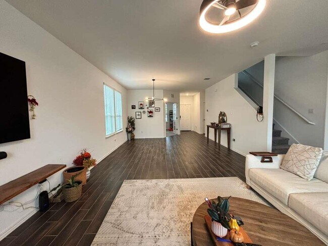 Building Photo - 1512 Hope Rnch Rd