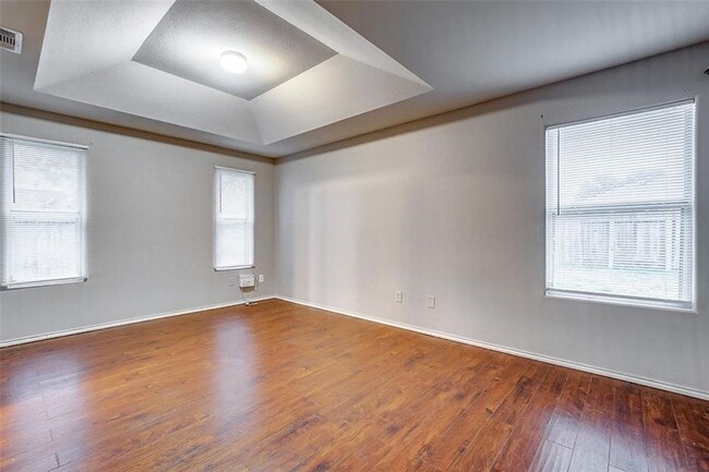 Building Photo - Welcome to this charming one-story home, r...