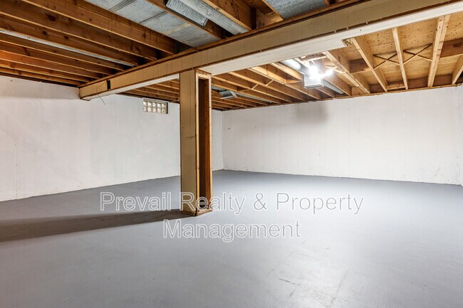 Building Photo - 5418 Tam O Shanter Dr