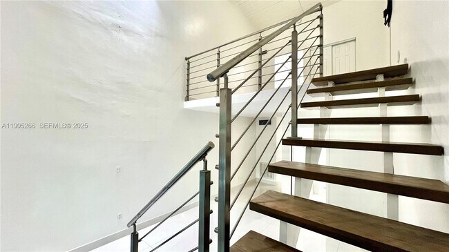 Building Photo - 234 Antiquera Ave