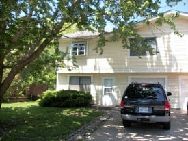 Building Photo - 1140 E Johnston St