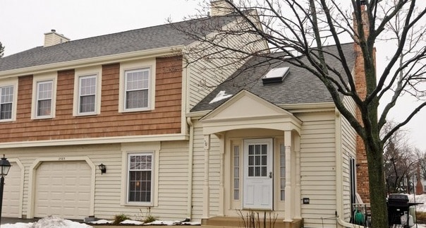Building Photo - 2694 College Hill Cir