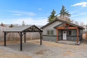 Building Photo - Brand new 2 bed/2 bath, central a/c, dishwasher, washer & dryer, deck & patio! March rent free!