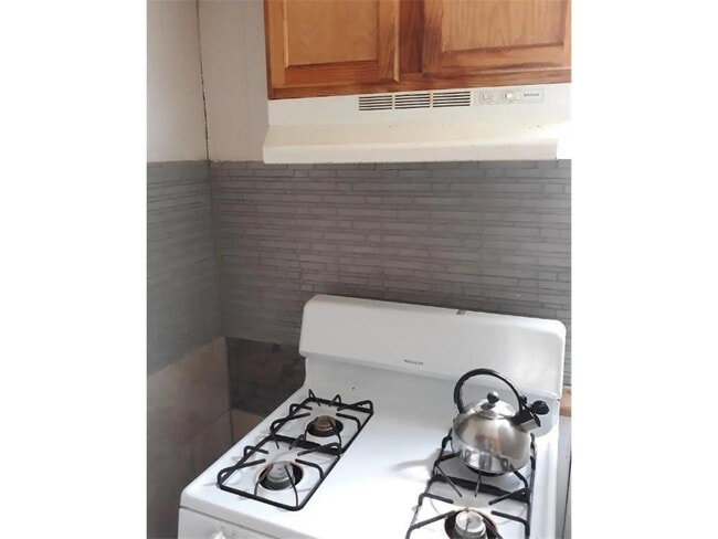 Building Photo - 2622 N Upton Ave