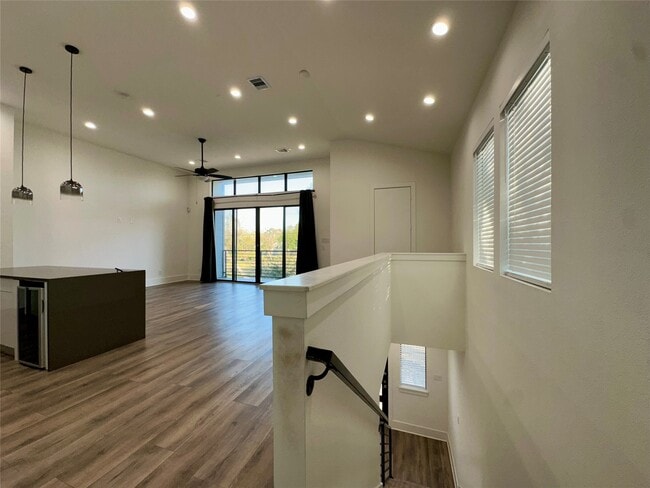 Building Photo - 6642 Del Rio St