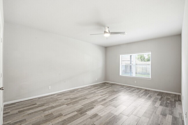 Building Photo - 16203 Centennial Light Dr