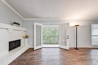 Building Photo - 2425 Augusta Dr
