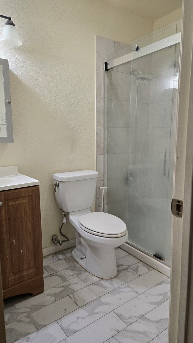 Building Photo - 7913 Grove Ridge Dr