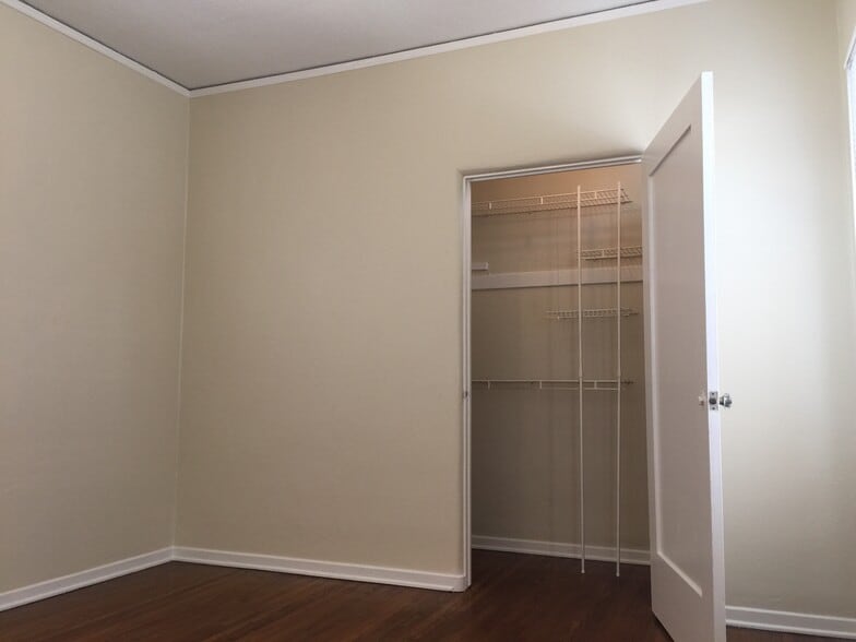 Building Photo - 774 Redondo Ave