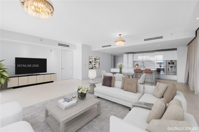 Building Photo - 10201 Collins Ave