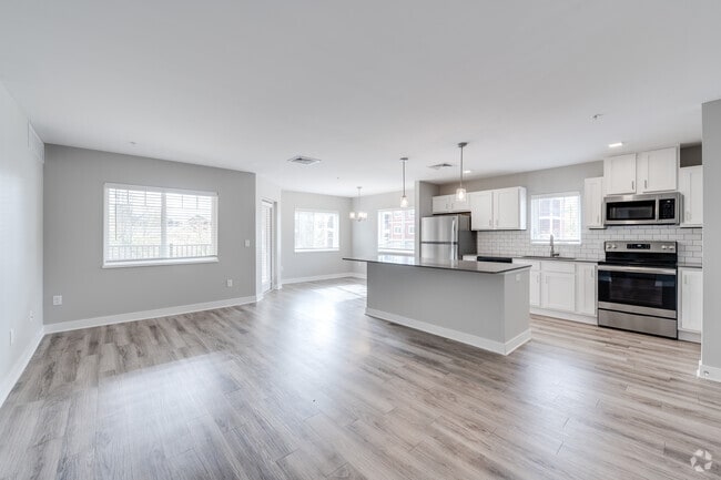 The Huron - Reserve at Oxford - Oxford Place Apartments