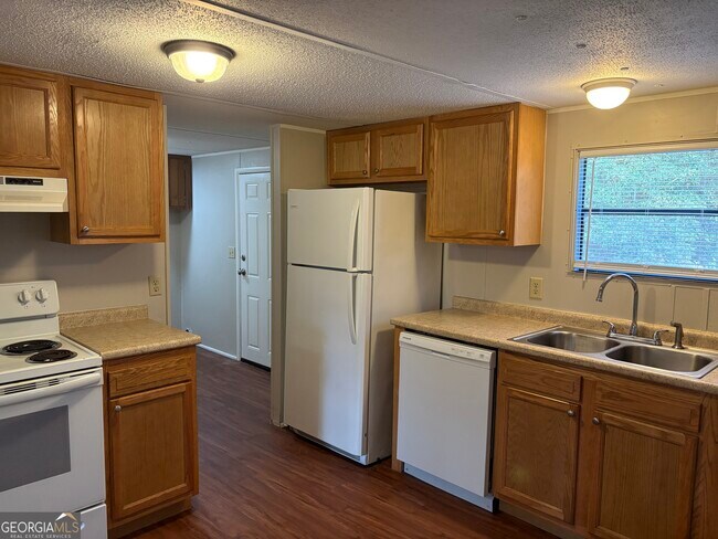 Building Photo - 877 Gadwall Court