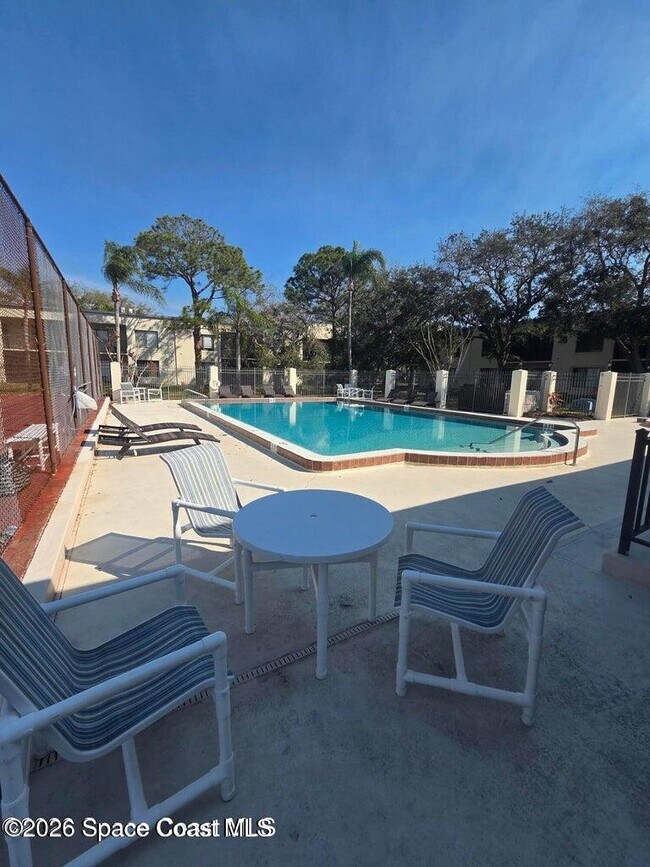 Building Photo - 200 International Dr