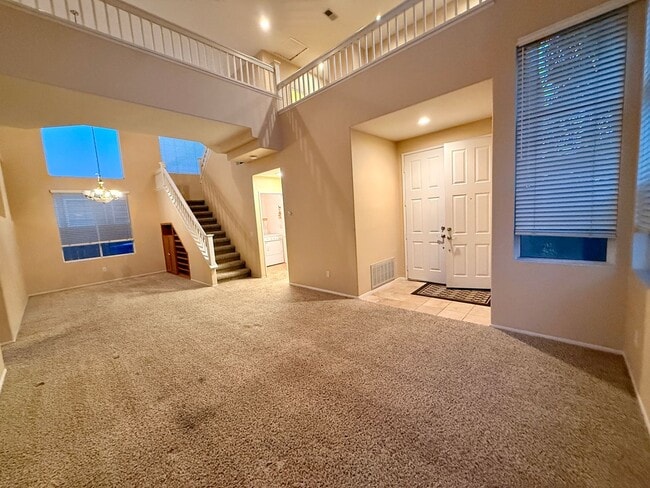 Building Photo - Scripps 3br plus loft garage yard granite kitchen TEXT 858-774-1574