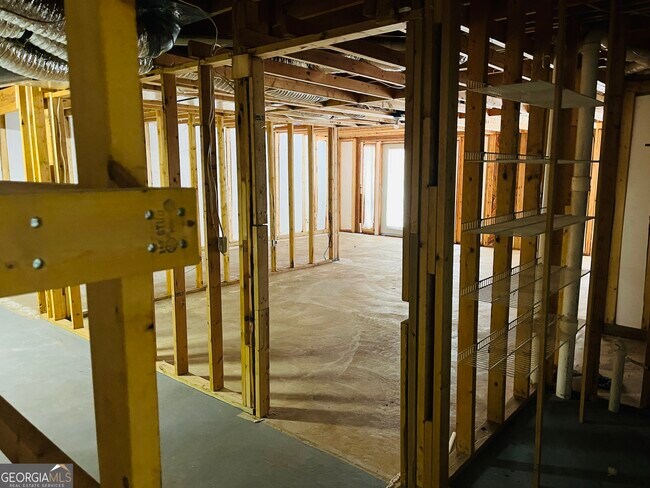 Building Photo - 21 Mountain Brook Rd