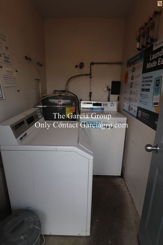 Building Photo - 1488 NE Paropa Ct