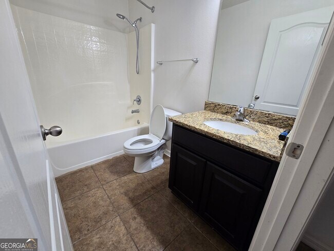 Building Photo - 127 Cedar Cir Dr