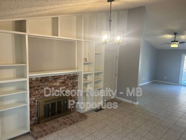 Building Photo - 3809 Bexley Square