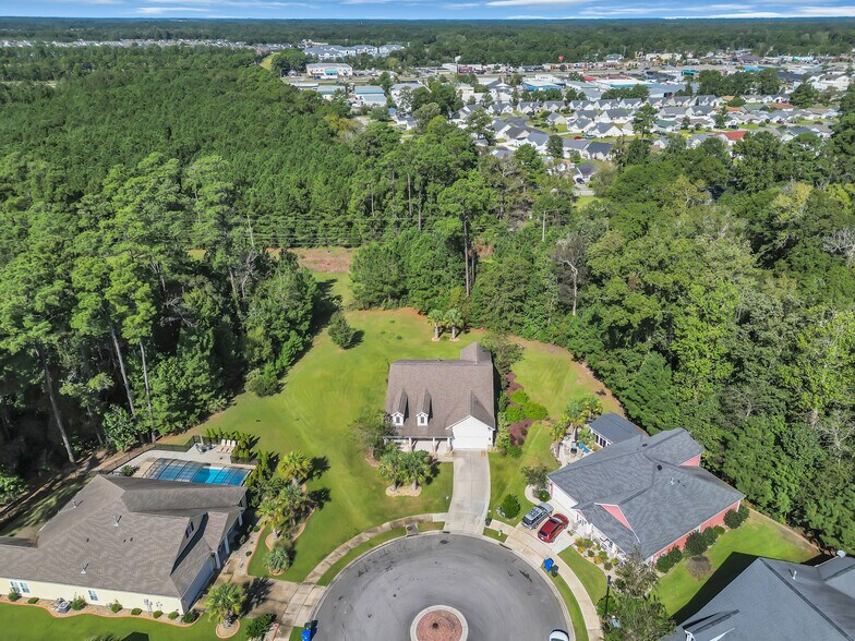 Building Photo - 1758 Edgewood Dr