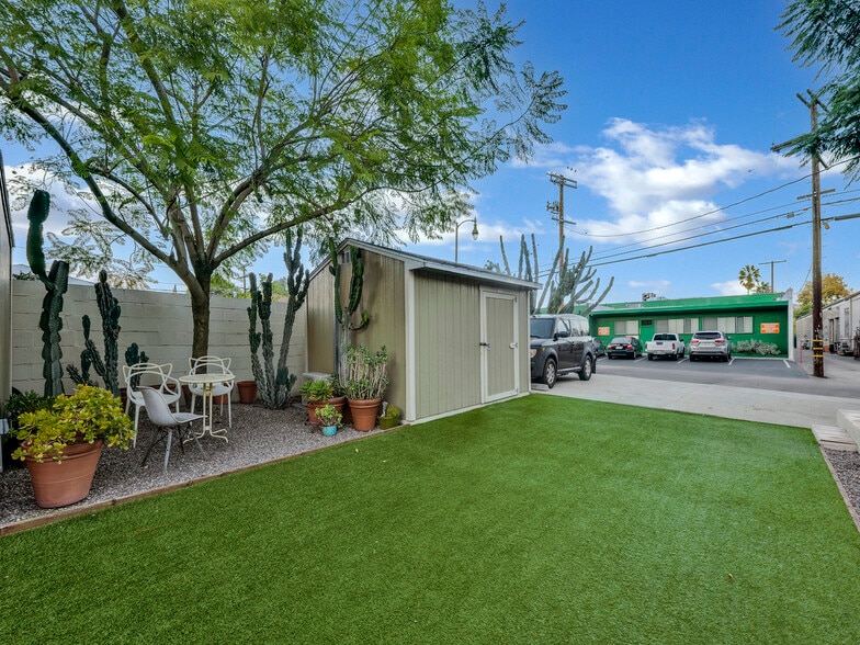 Building Photo - 2677 Rich St