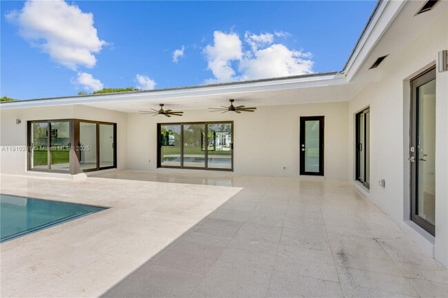 Building Photo - 8000 SW 139th Ter