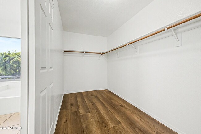 Building Photo - 6947 W Via Del Sol Dr