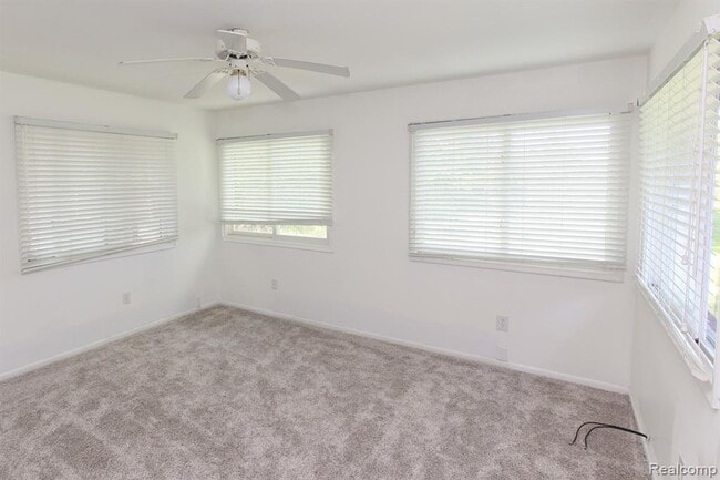 Building Photo - 5900 Wright Dr