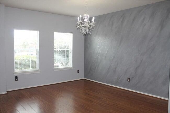 Building Photo - 4522 Noble Ct